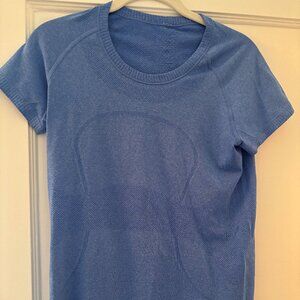 Lululemon T-shirt